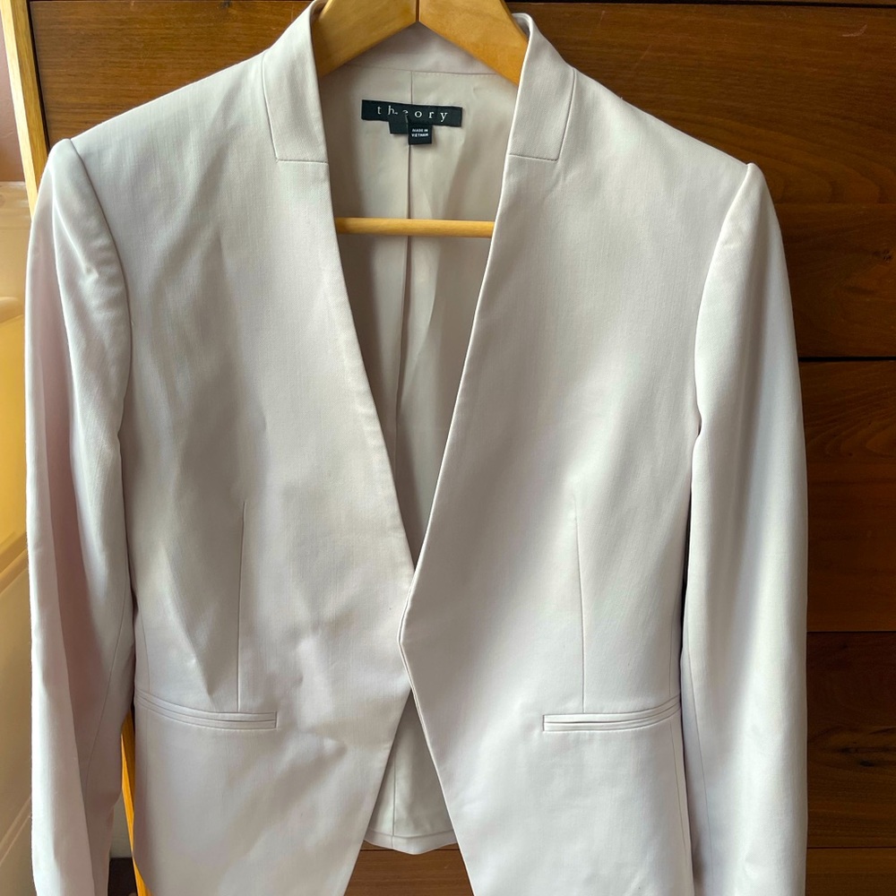 Theory Lindrayia blazer in bone color wool